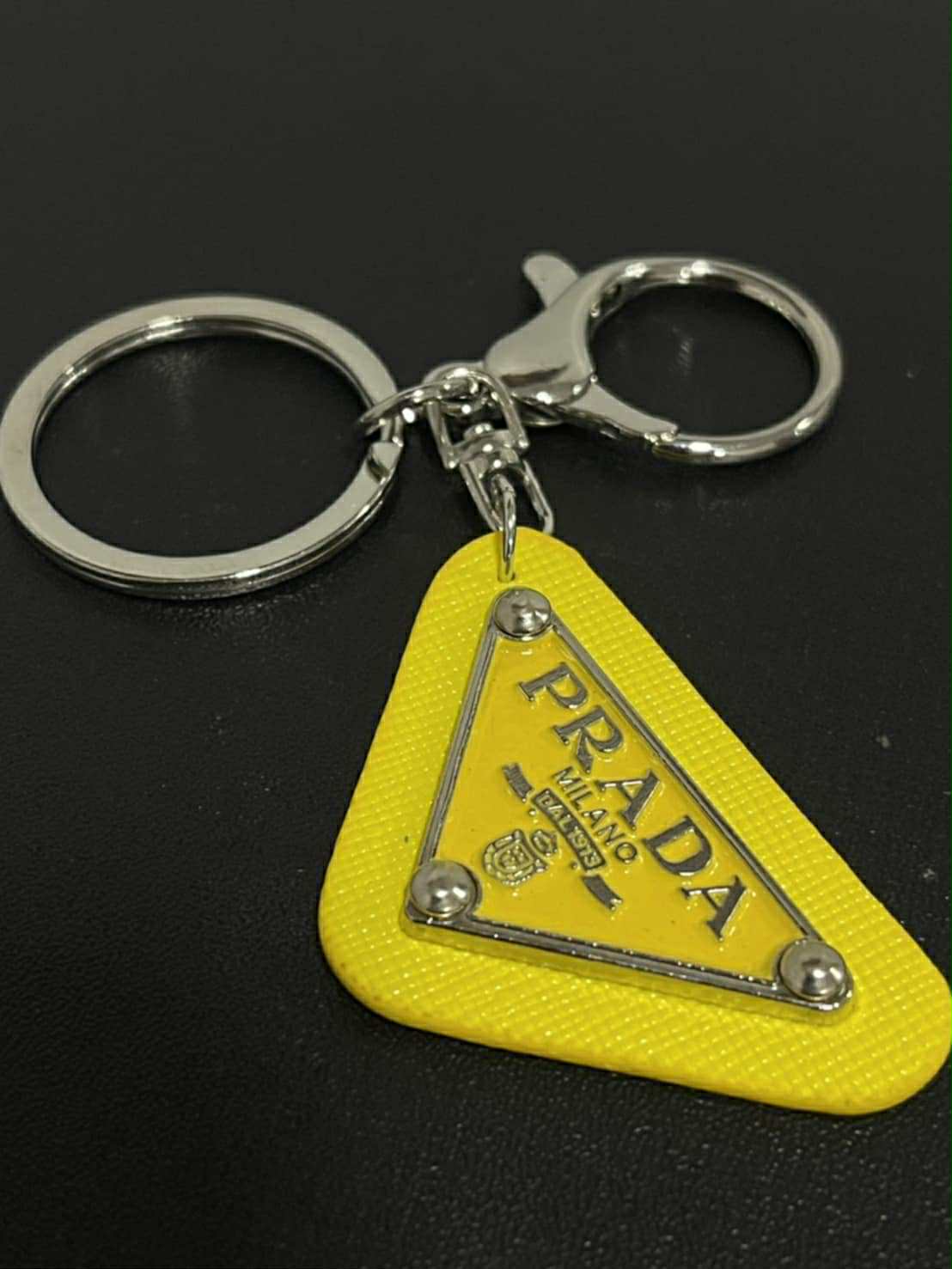 Fashion keychain P yellow