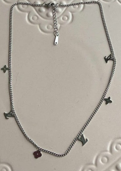 Necklace L dangle silver