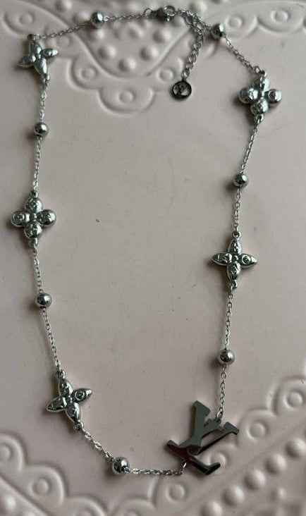 Necklace L chunky silver