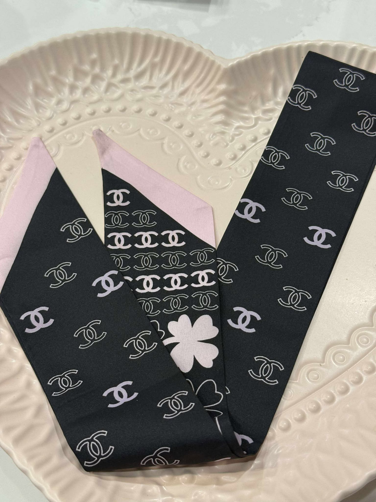 Purse scarf C black multi