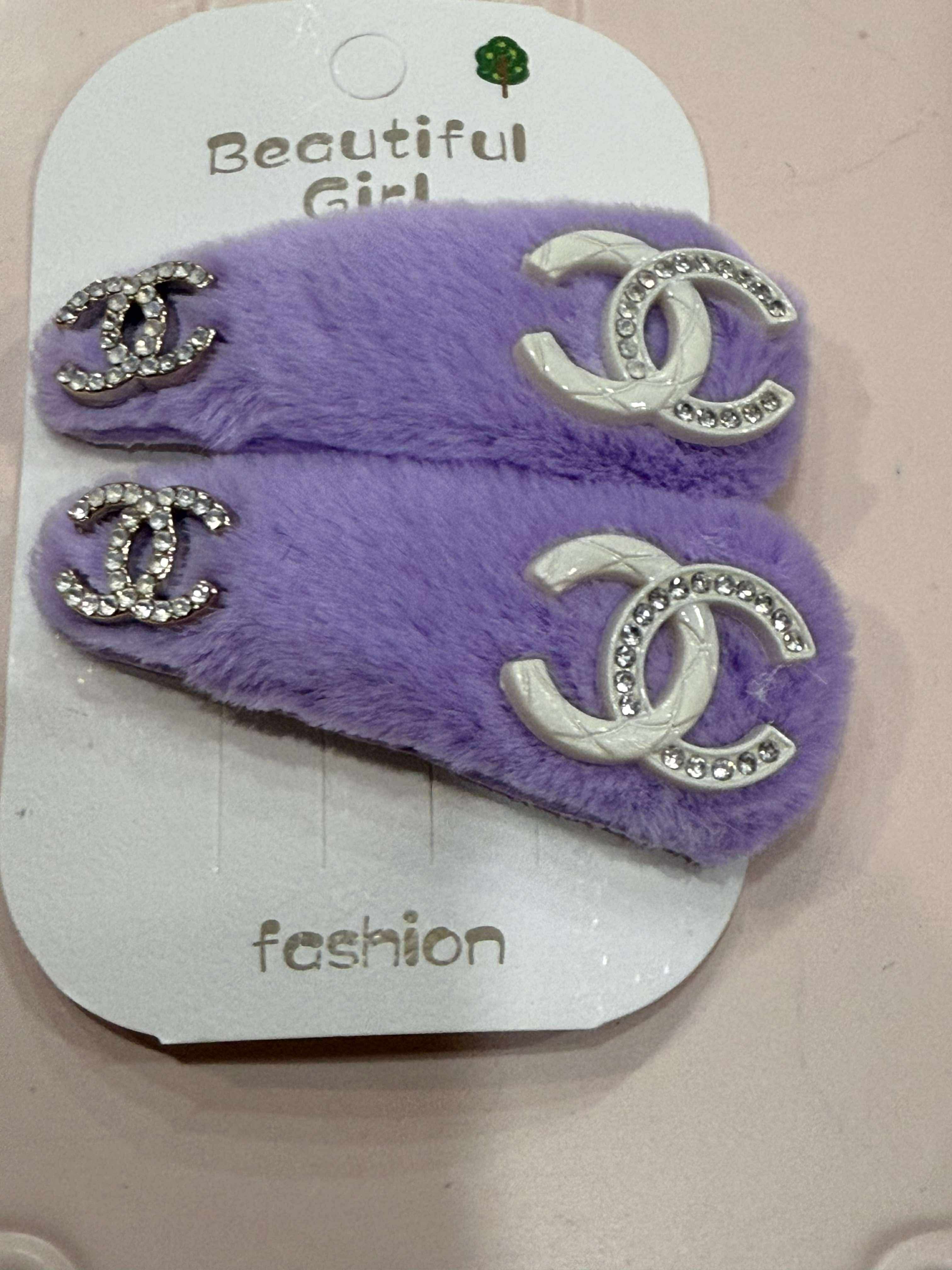 Hair clips fuzzy C purple