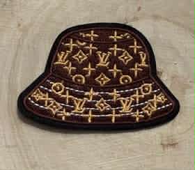 Patch L bucket hat