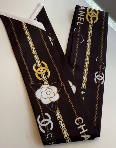 Purse scarf C black flower