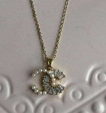 Necklace C bling with pearl gold