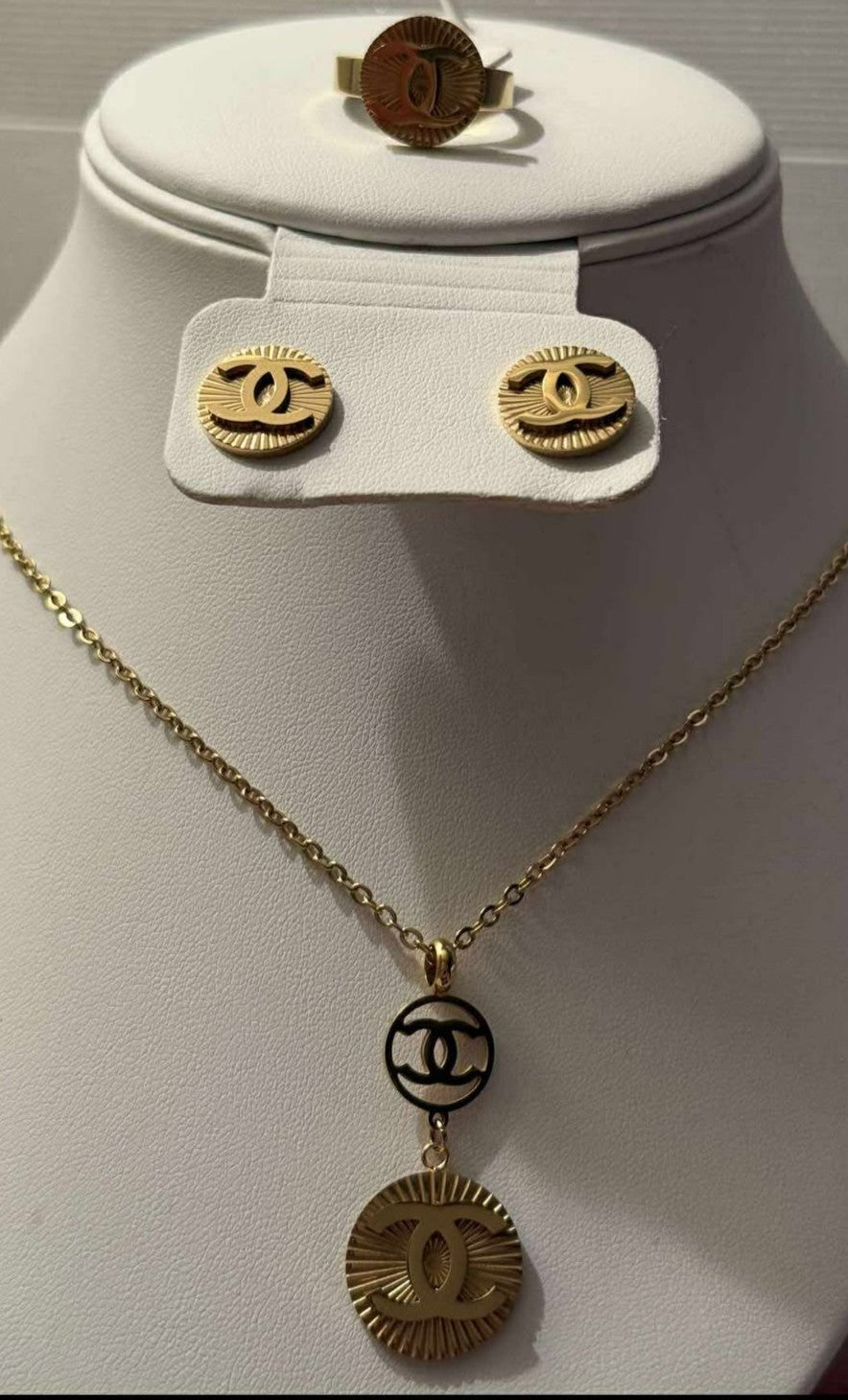 Necklace C set gold
