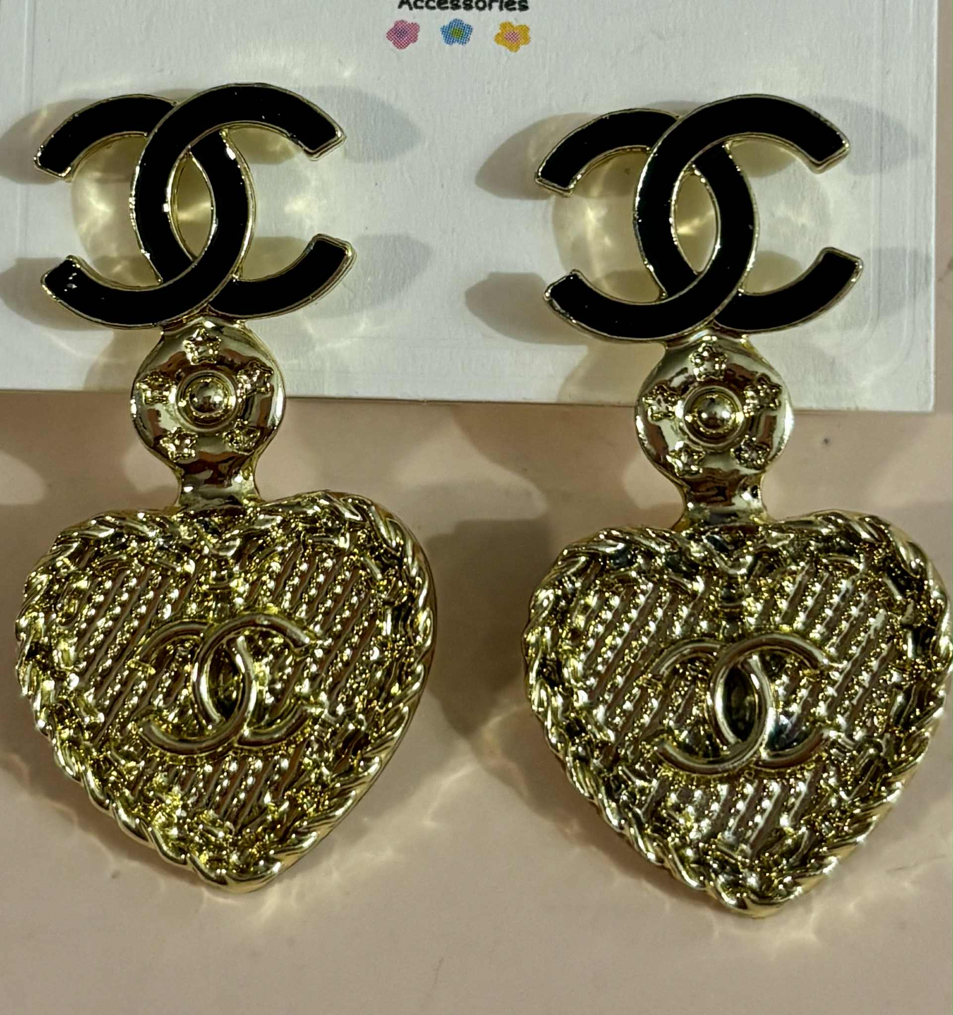 Earrings C hanging heart gold