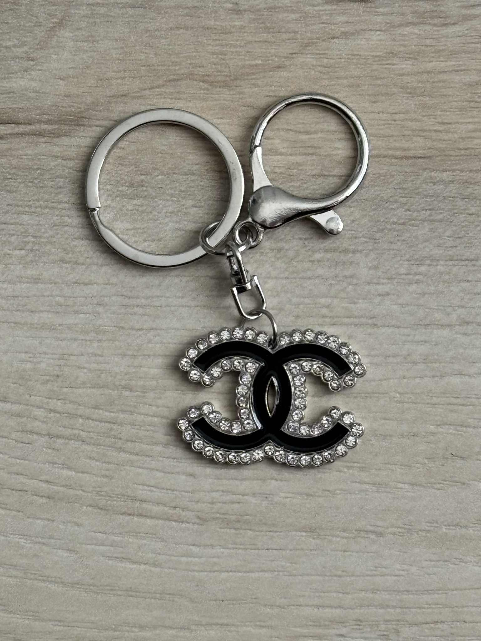 Keychain C metal black
