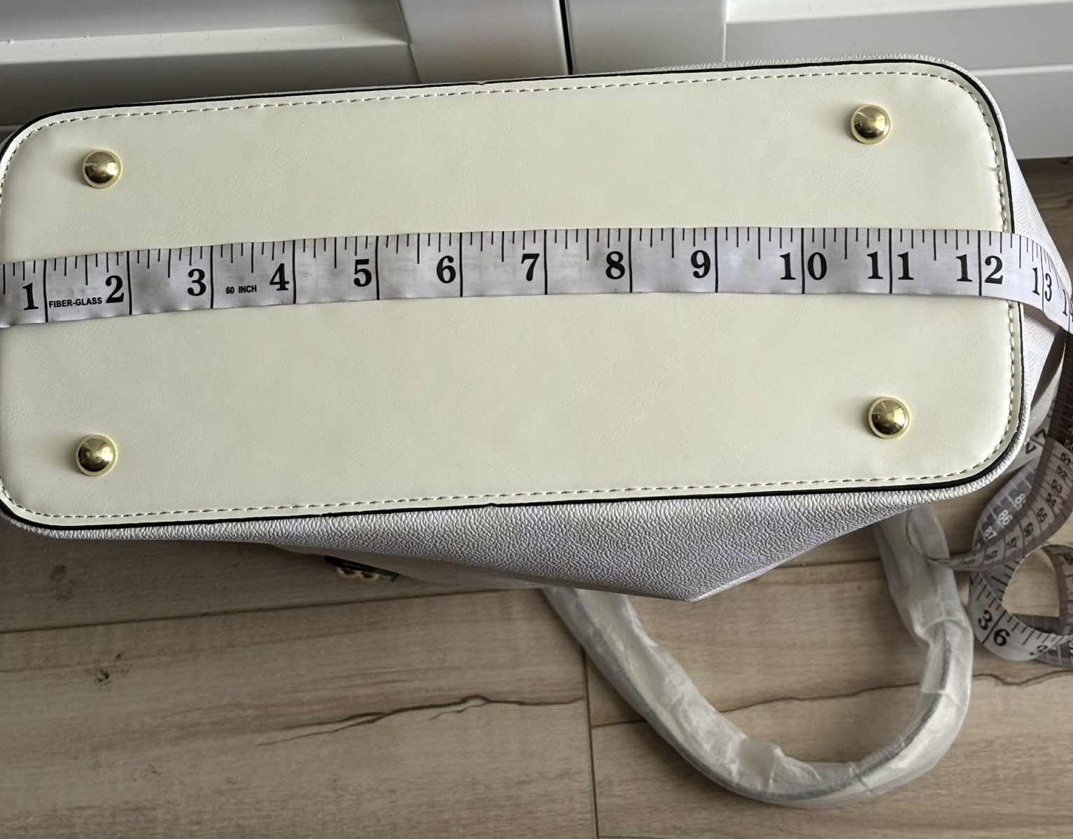Purse C white tote