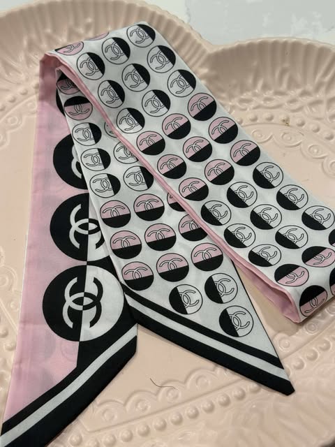 Purse scarf C pink circles