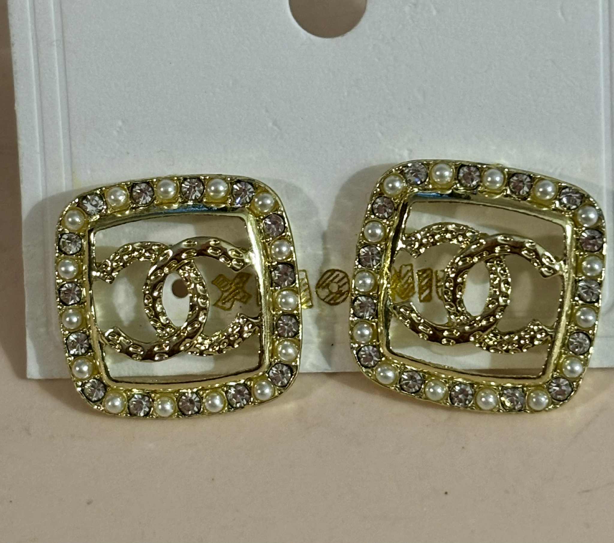 Earrings C bling square gold