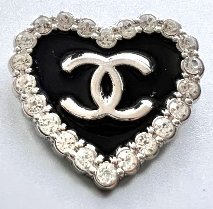 Broach C black heart