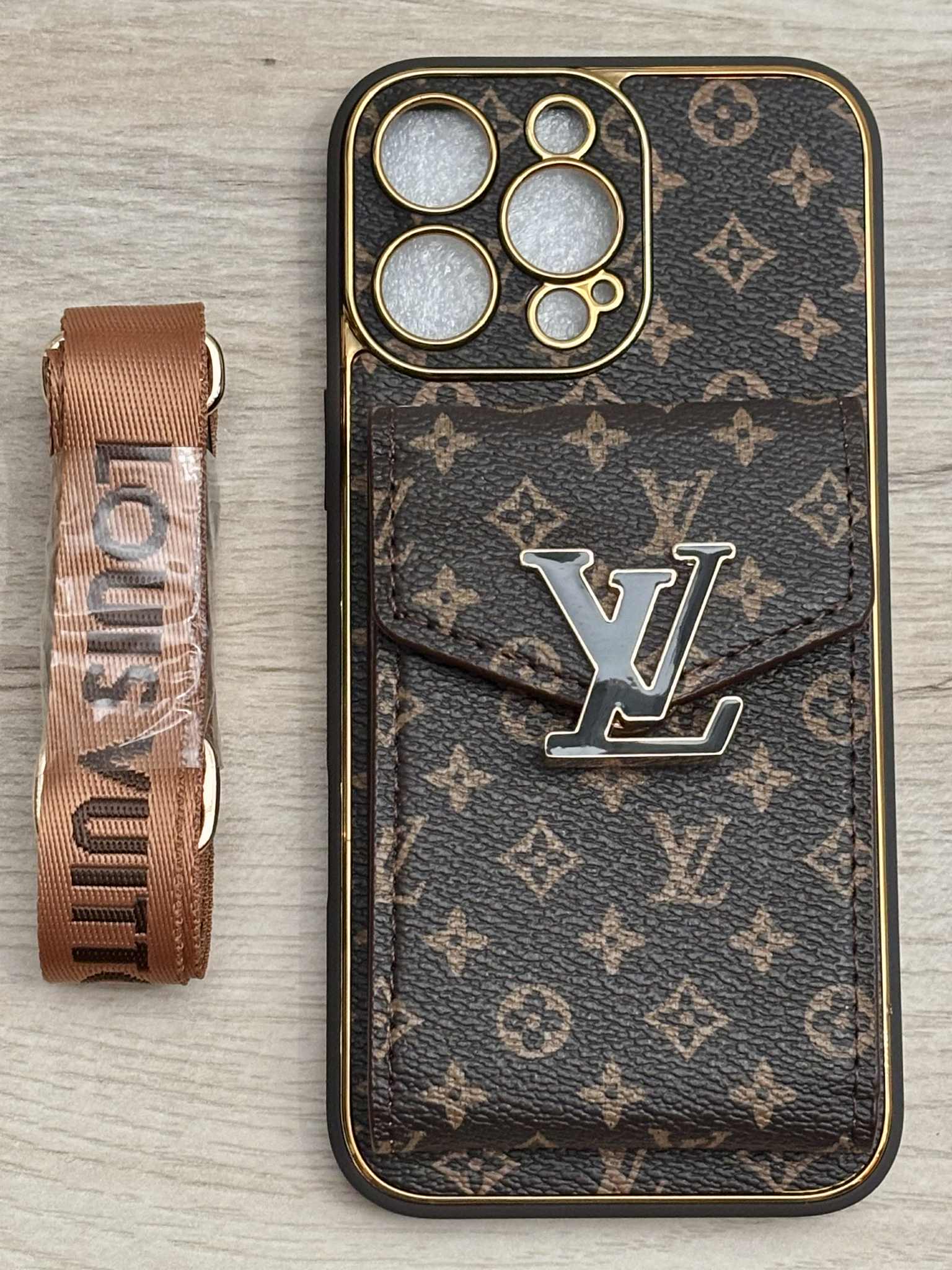 iPhone case L with card holder sm logo