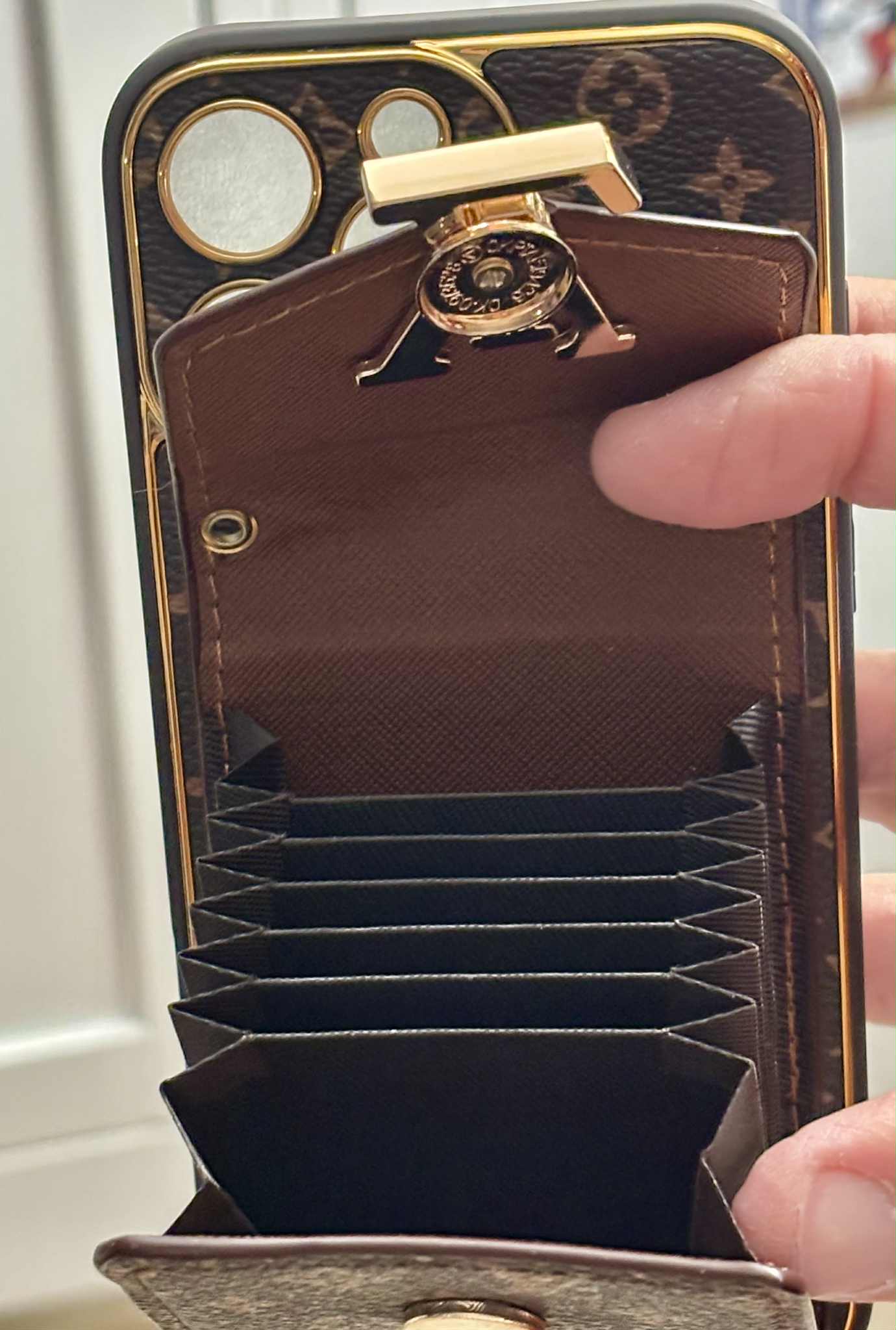 iPhone case L with card holder sm logo