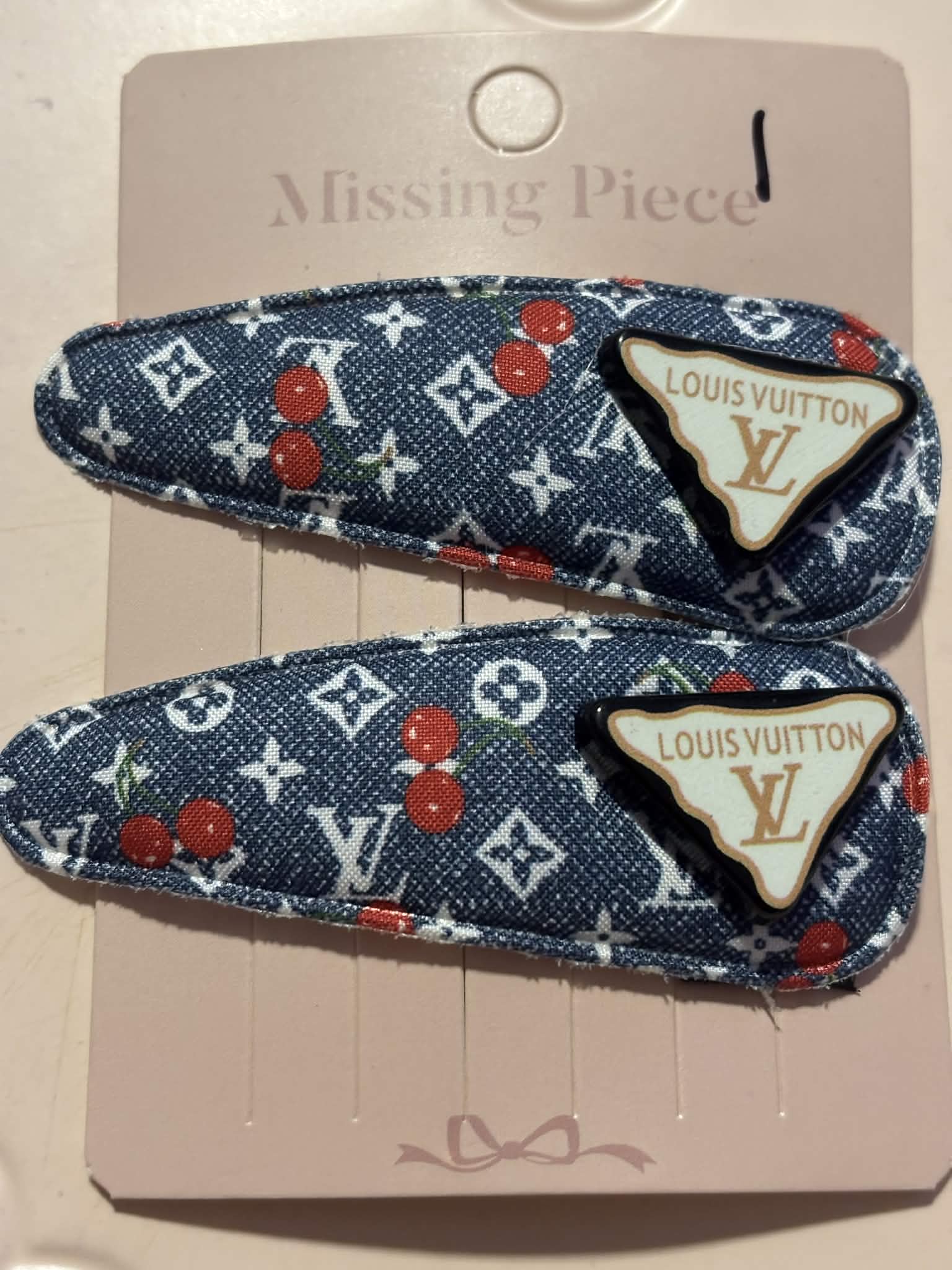 Hair clips jean L cherry #1