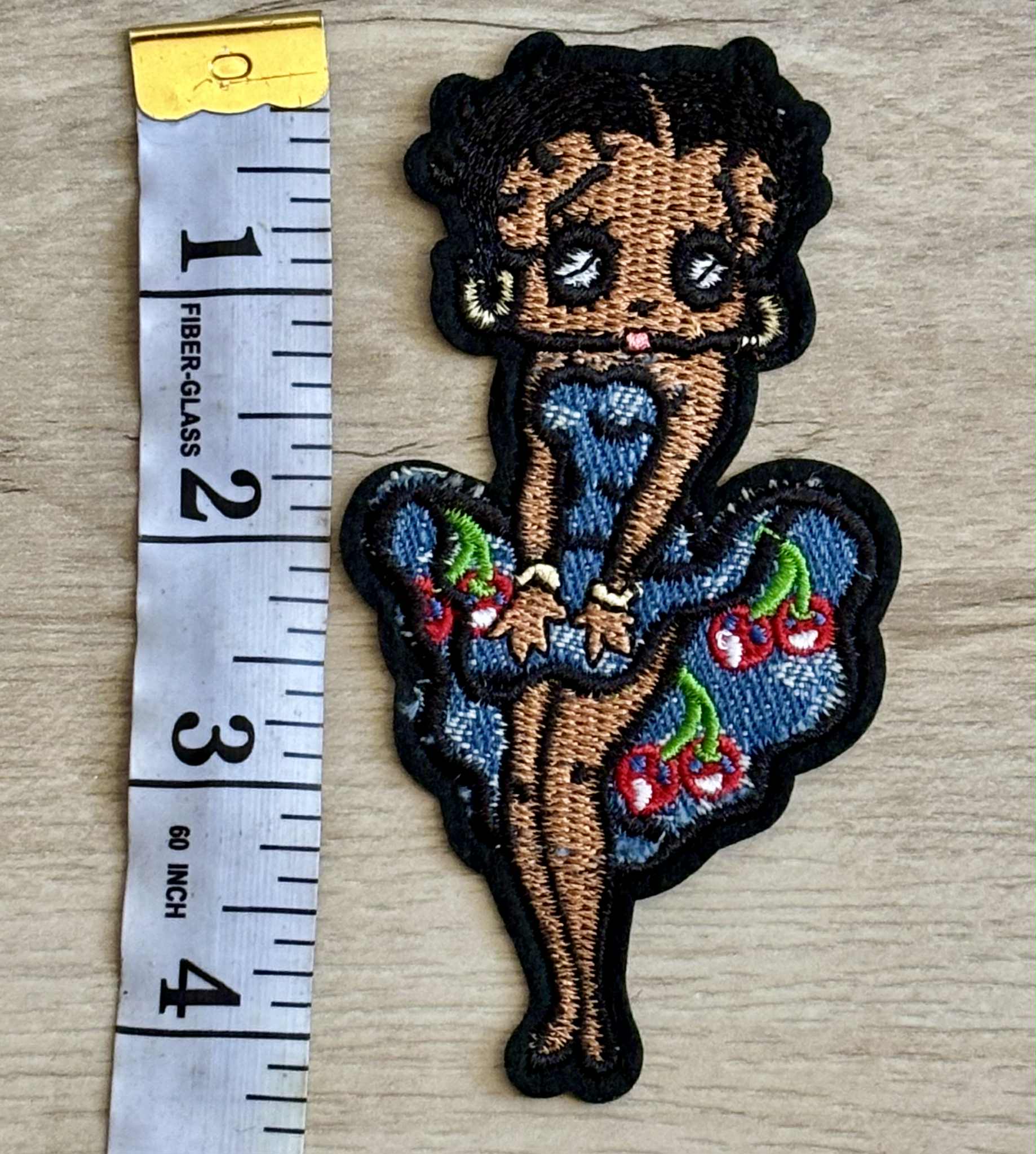 Patch L girl with blue dress