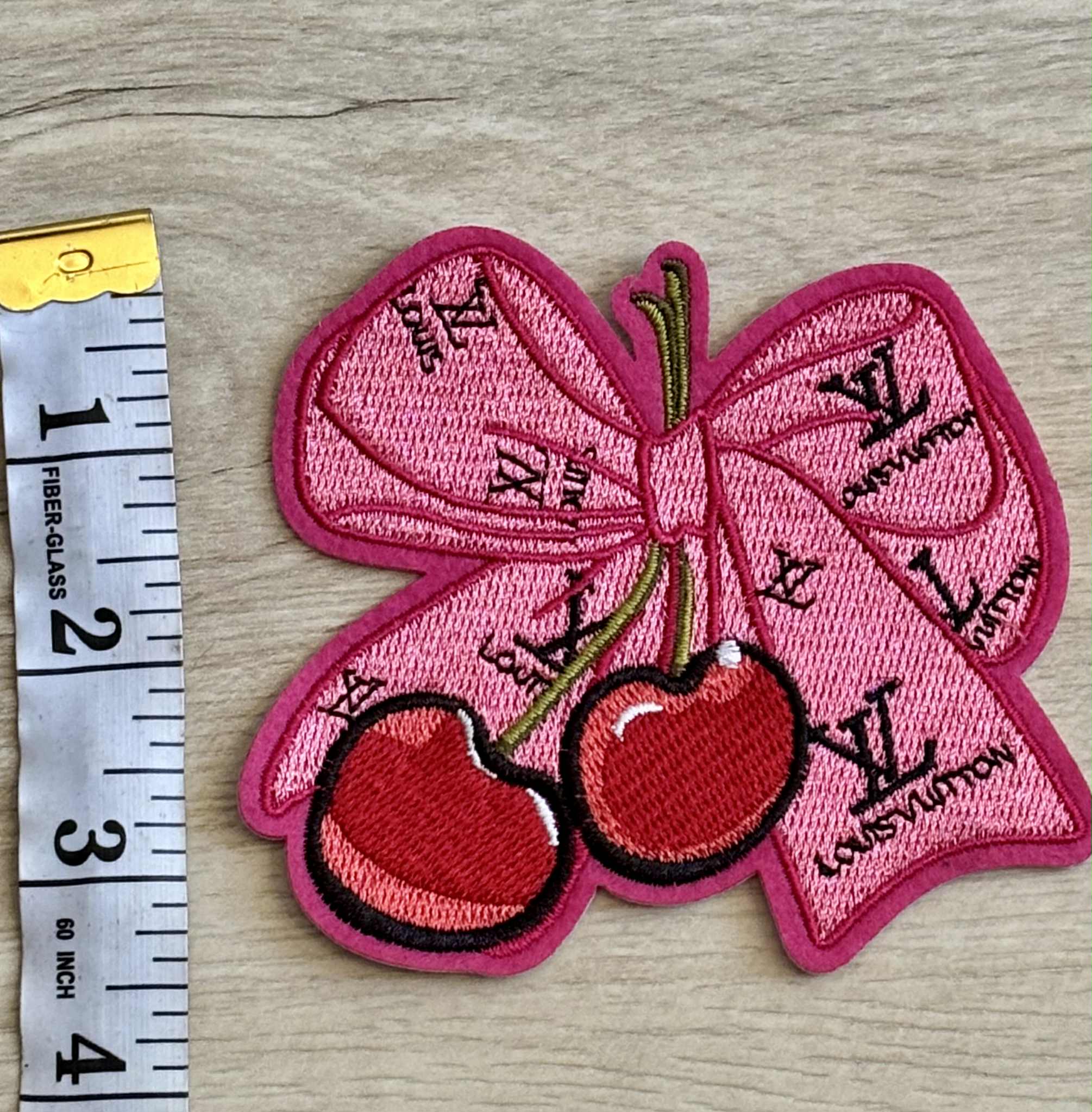 Patch L pink bow with cherries
