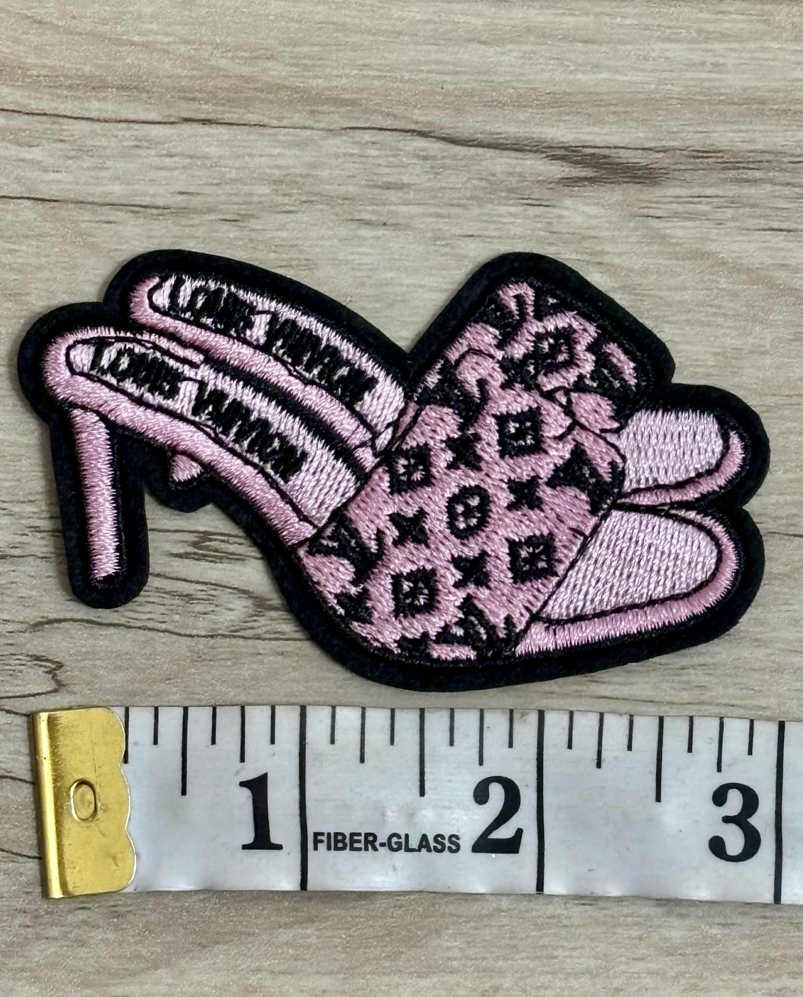Patch L shoes pink