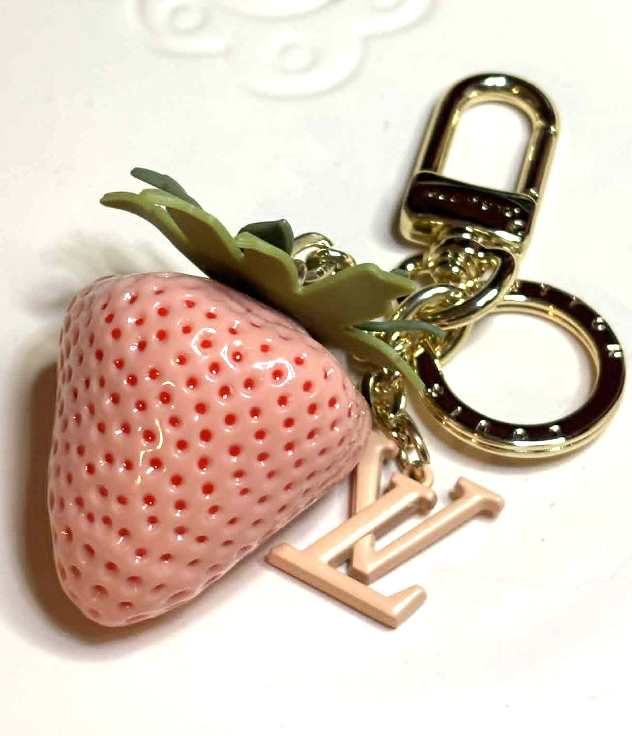 Keychain L pink strawberry