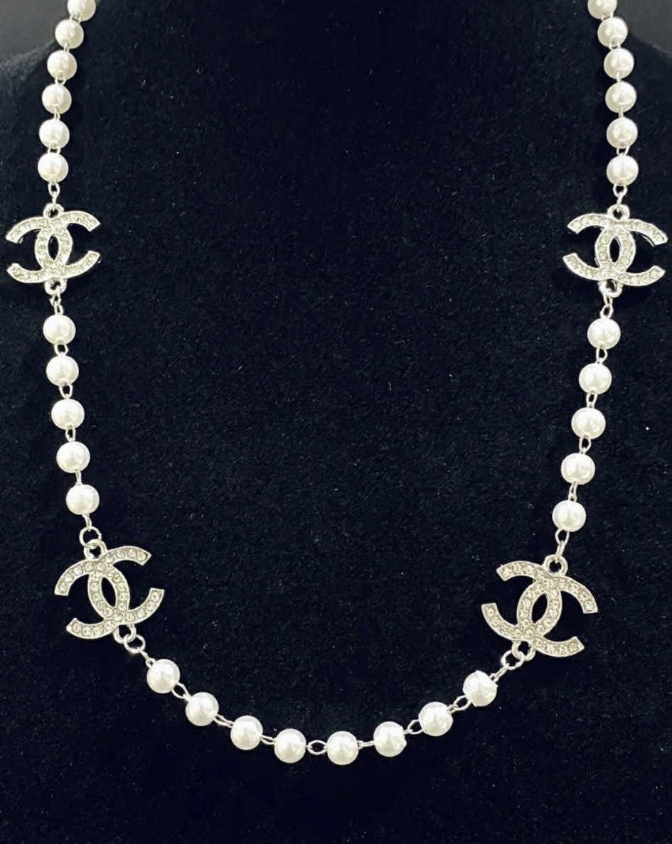 Pearl necklace C bling gold