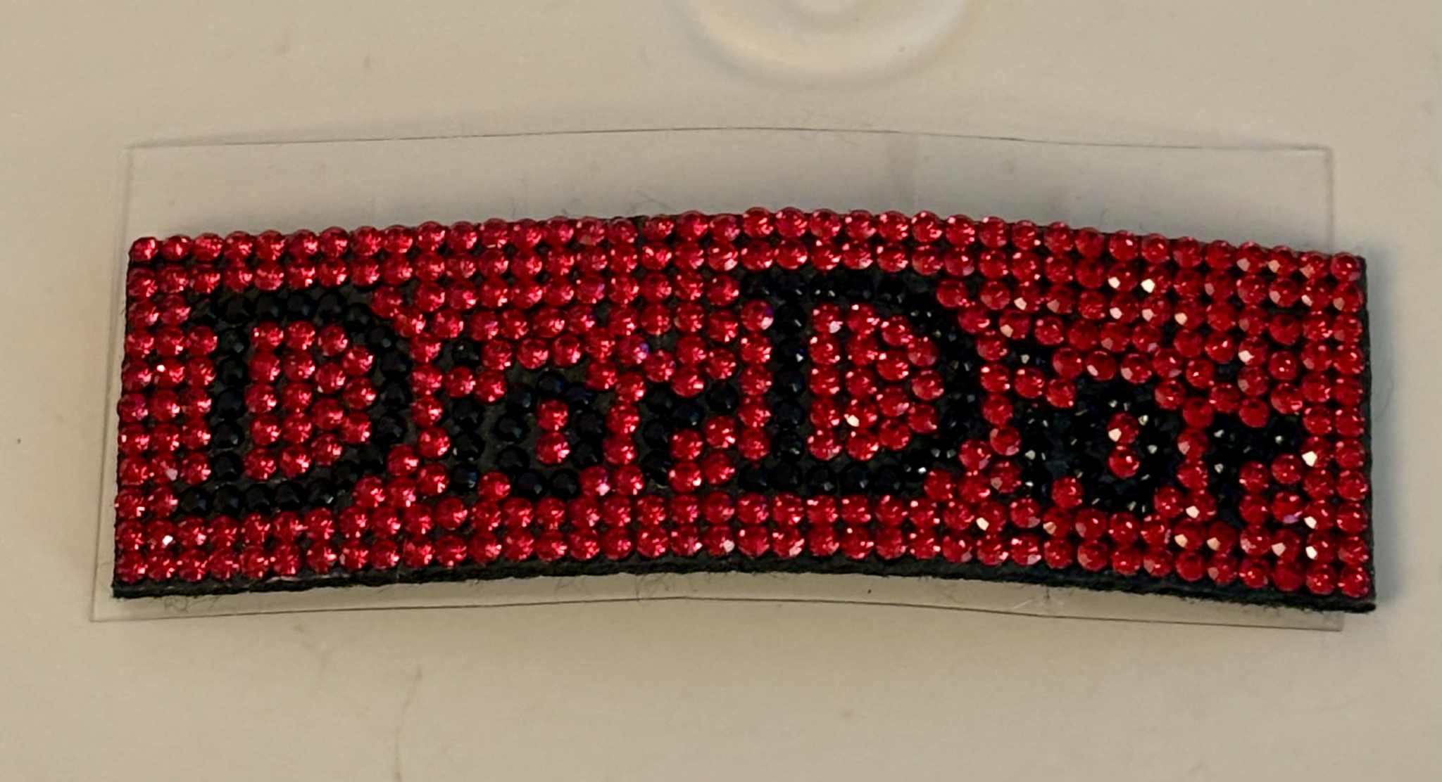 Hair clip D glitter square red