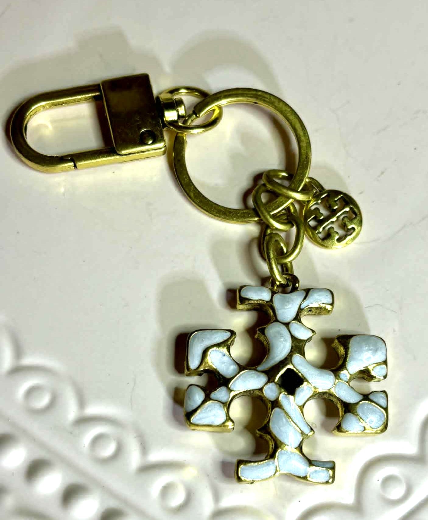 Keychain TB white