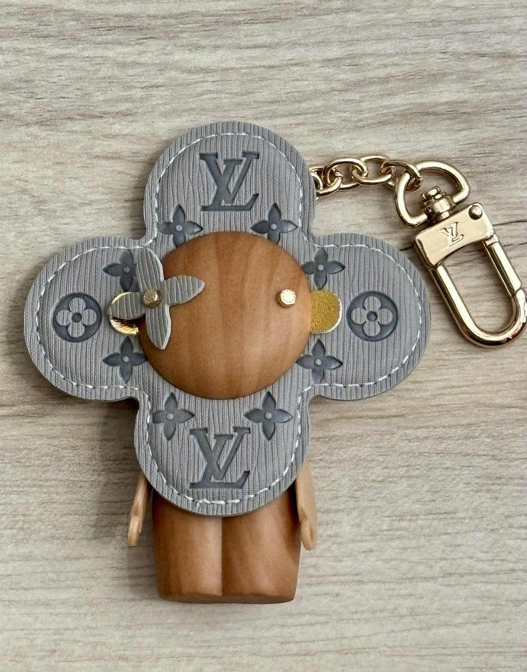 Keychain VVN wood grey