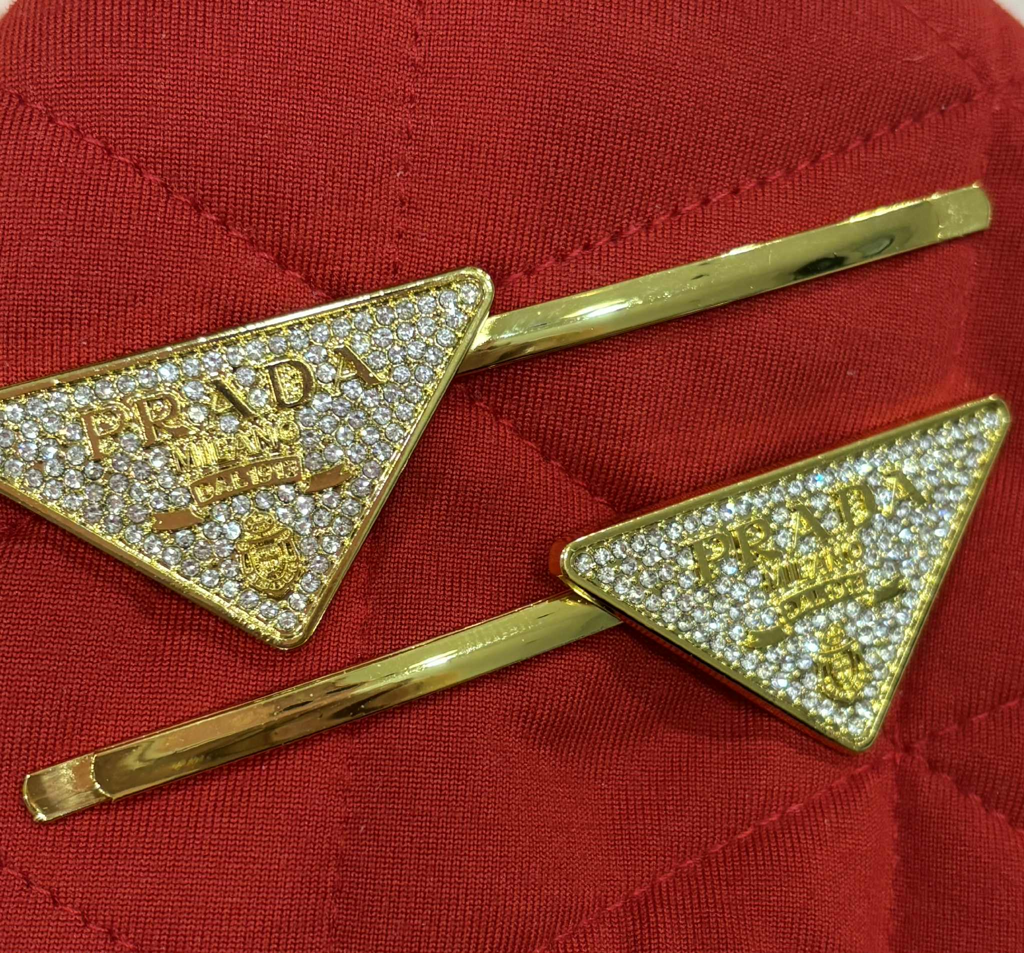 Hair clip stainless P gold tone