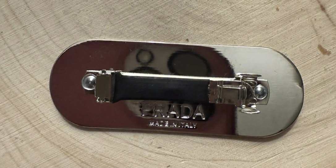 Hair clip stainless P white