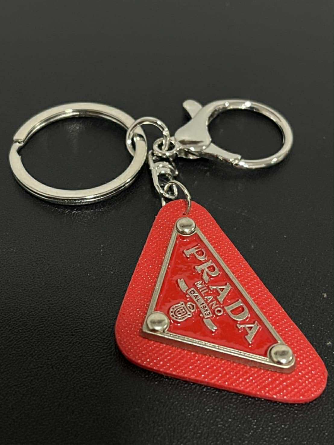 Fashion keychain P red