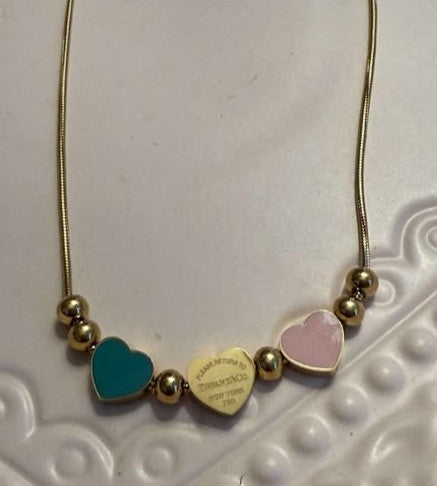 Necklace T blue and pink hearts